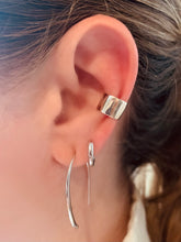 Load image into Gallery viewer, Kaye Wide Ear Cuff
