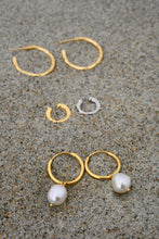 Load image into Gallery viewer, Isabella Removable Pearl Hoops
